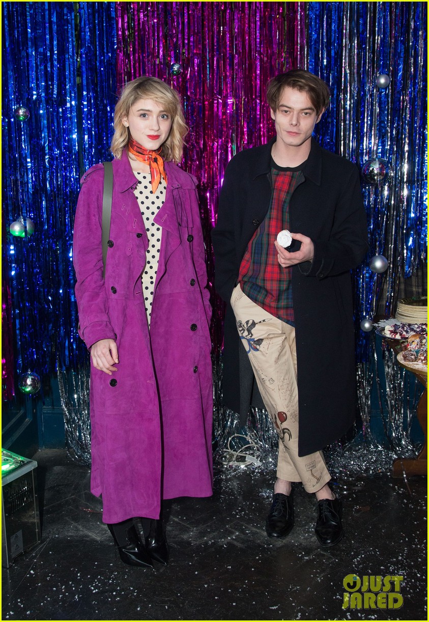 natalia-dyer-charlie-heaton-couple-up-for-cara-delevingne-holiday-party-03.jpg