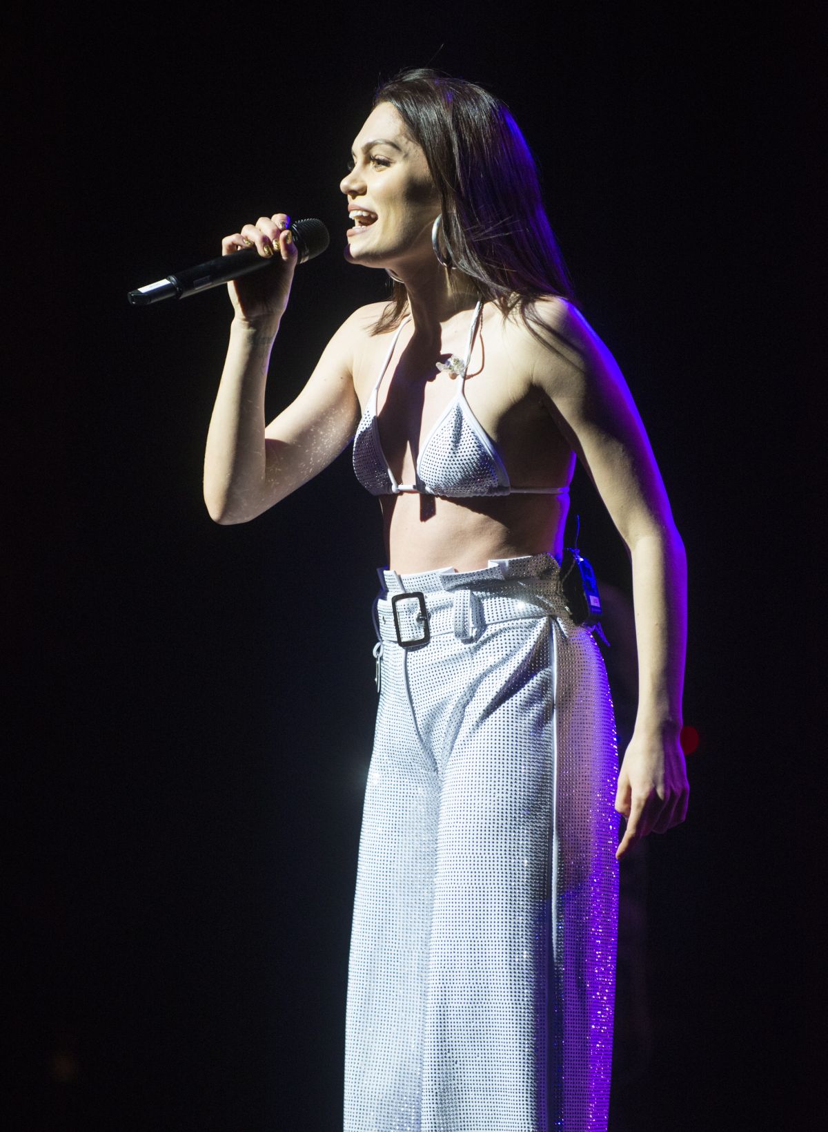 jessie-j-performs-at-new-theatre-in-oxford-11-17-2018-1.jpg